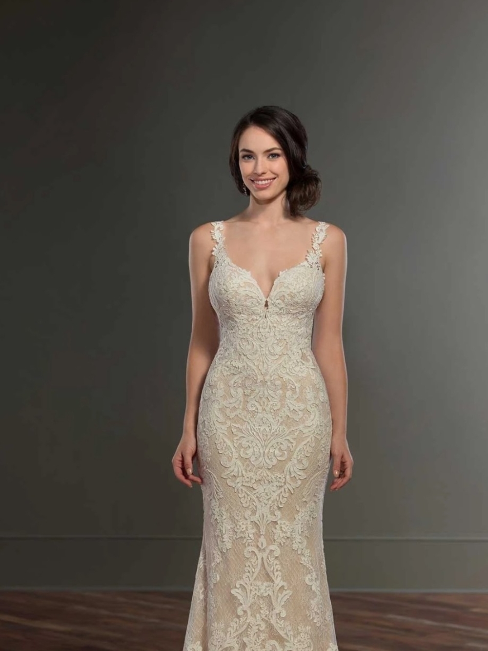 Martina Liana 946 Ivory Lace Fitted Bridal Gown Size 20 Nwot
